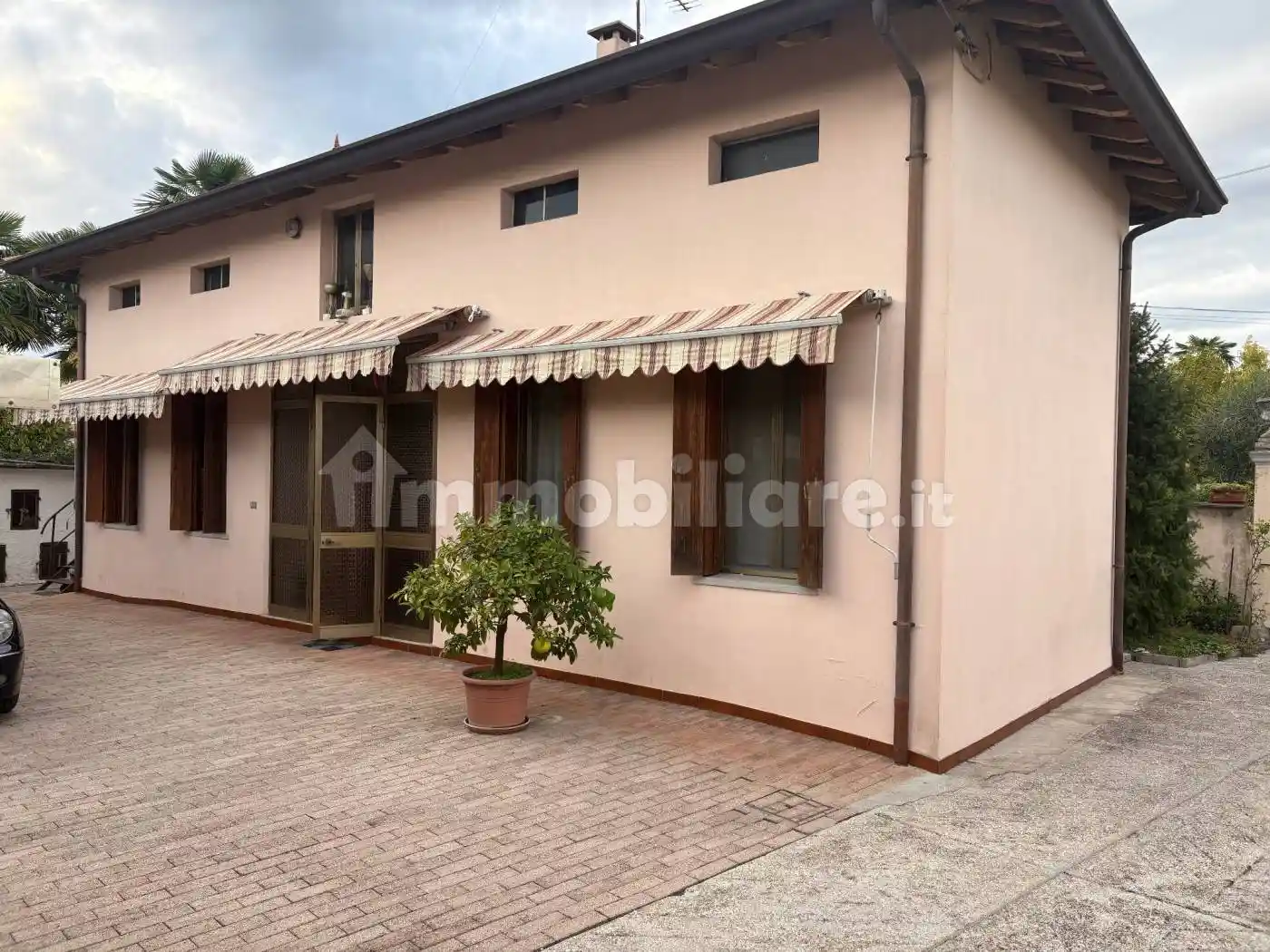 Villa in vendita a Porcia