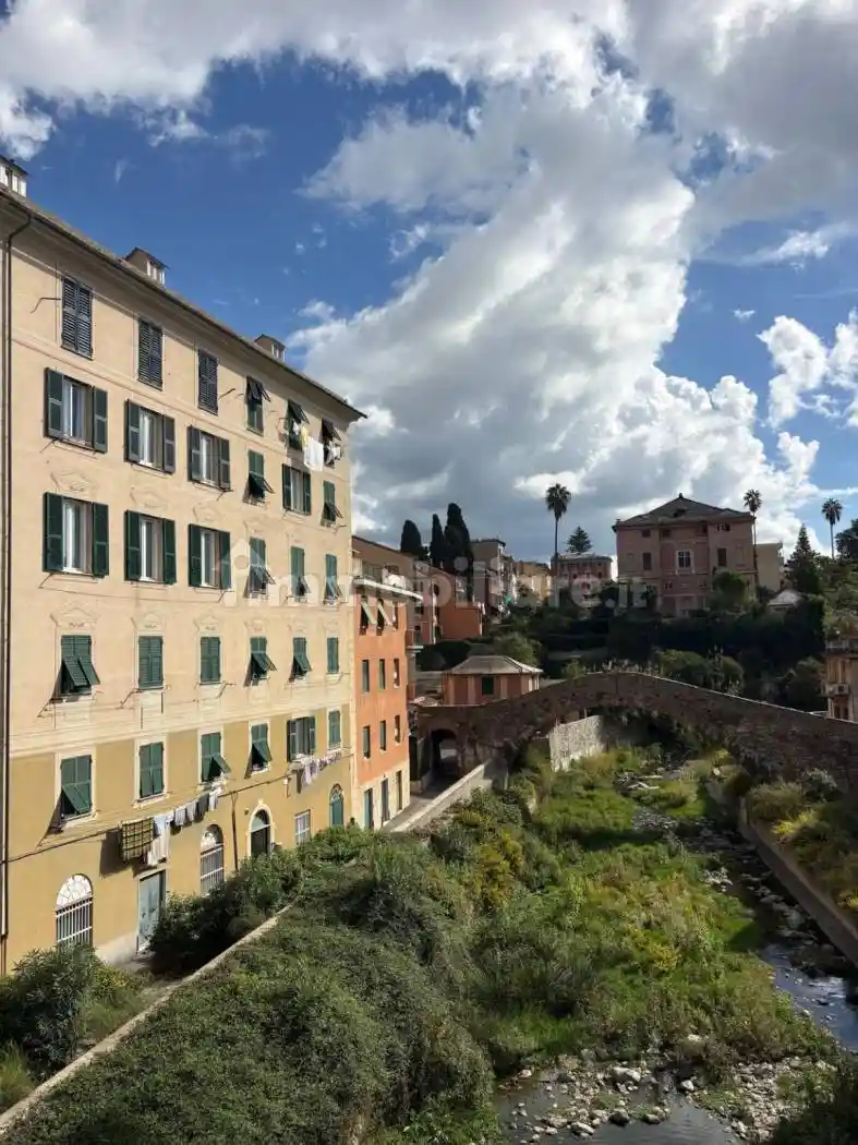 Appartamento in vendita a Genova