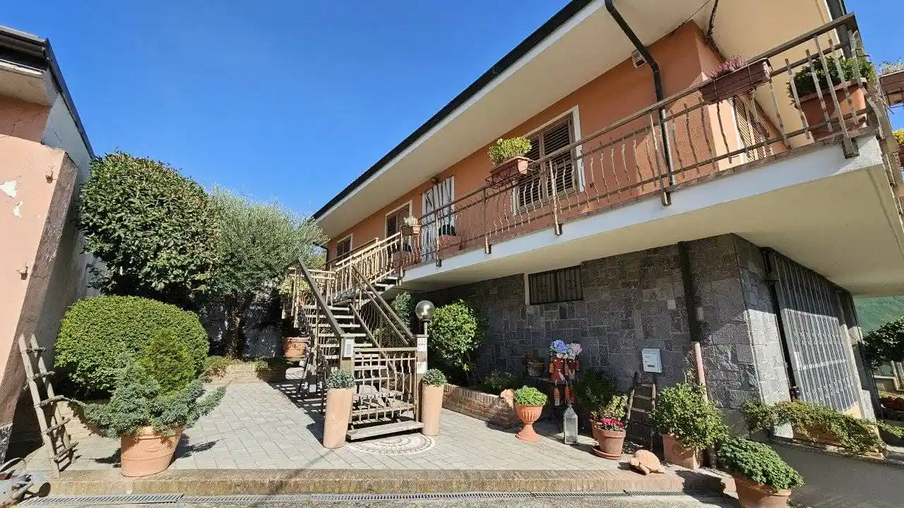 Villa in vendita a Robella