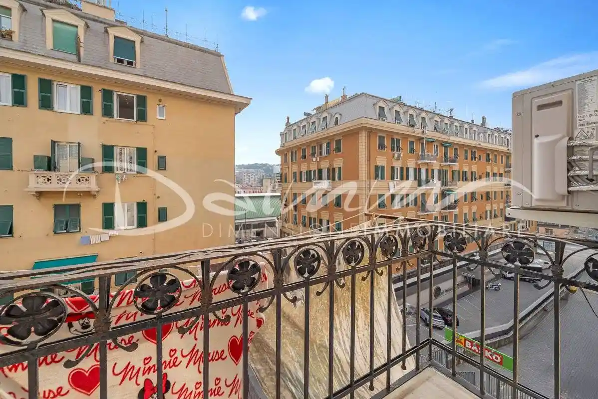 Appartamento in vendita a Genova