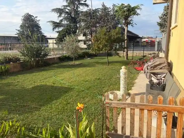 Appartamento in vendita a Castel d'Azzano