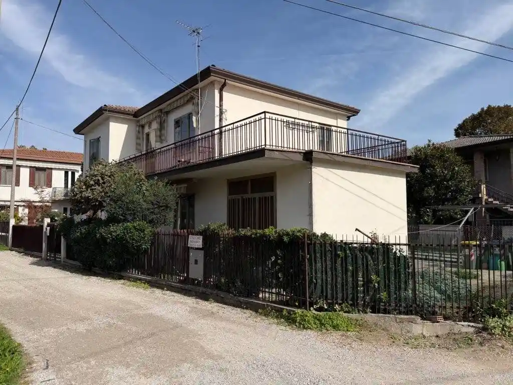 Villa in vendita a Mira