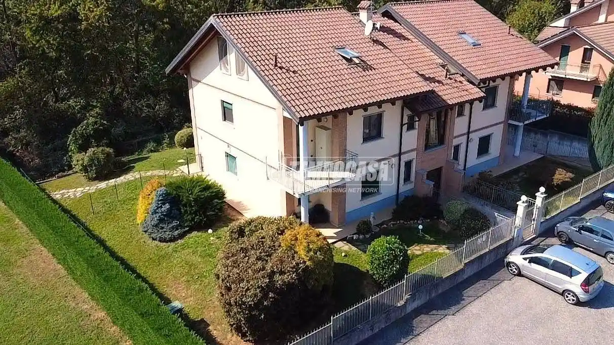 Appartamento in vendita a La Cassa