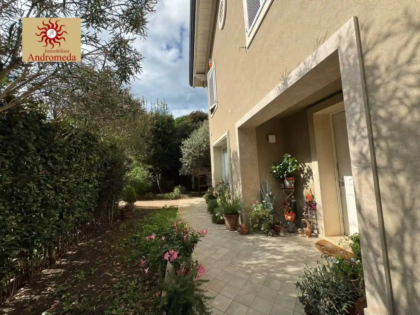 Villa - foto 2