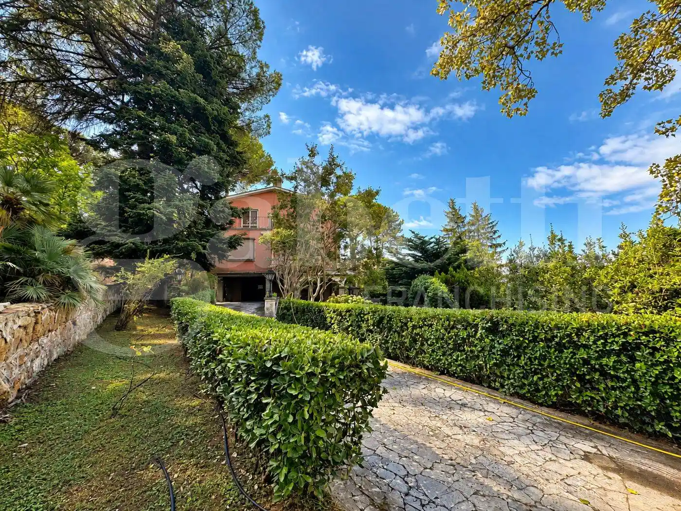 Villa in vendita a Marino