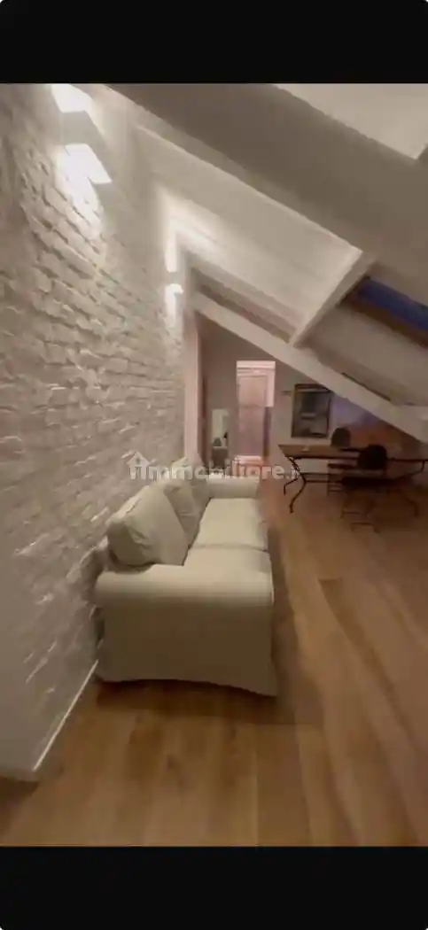 Palazzo - Edificio in affitto a Milano