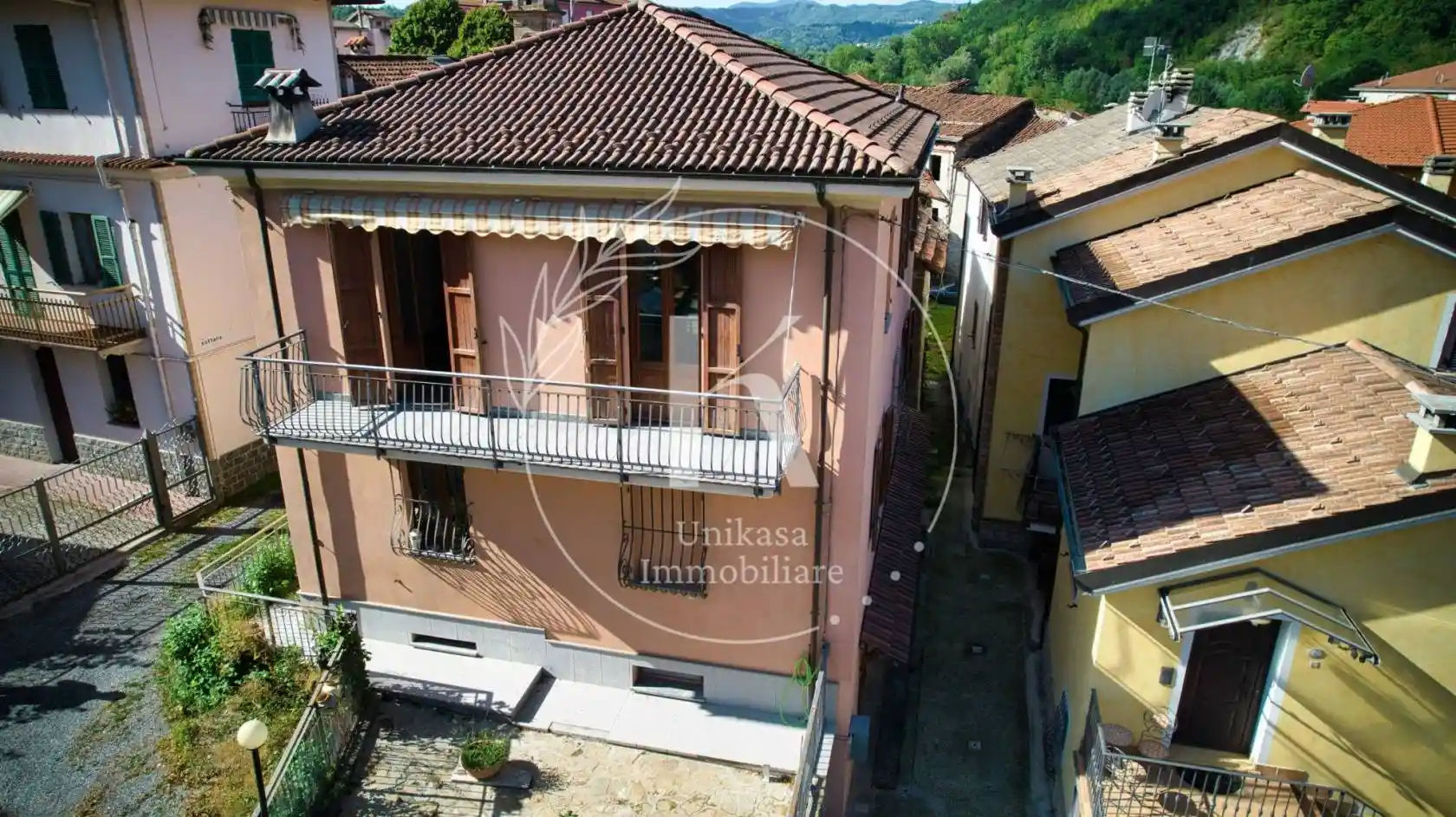 Villa in vendita a Cengio