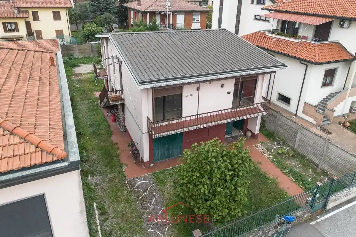 Villa in vendita a Casorezzo