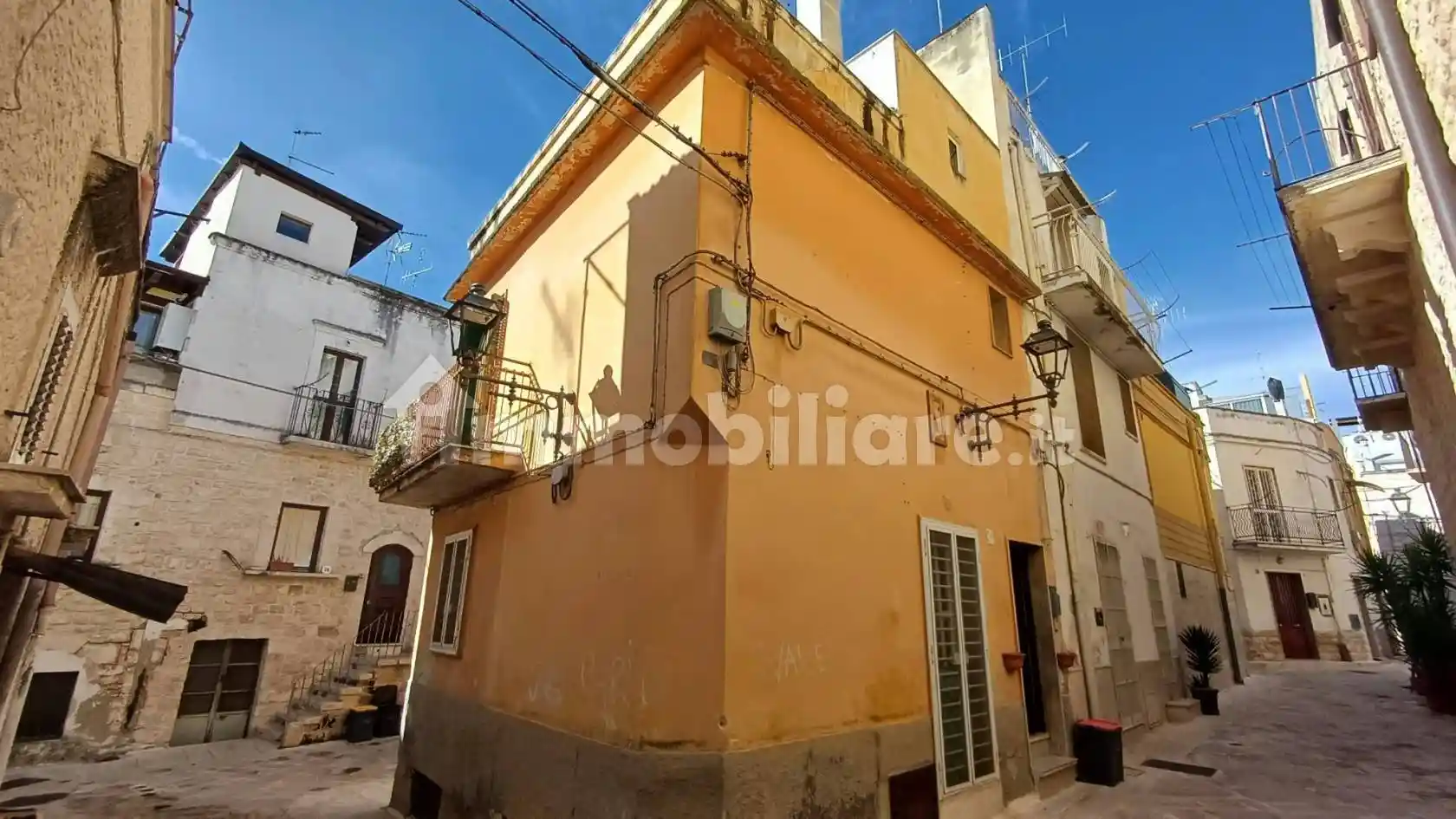Casa indipendente in affitto a Valenzano