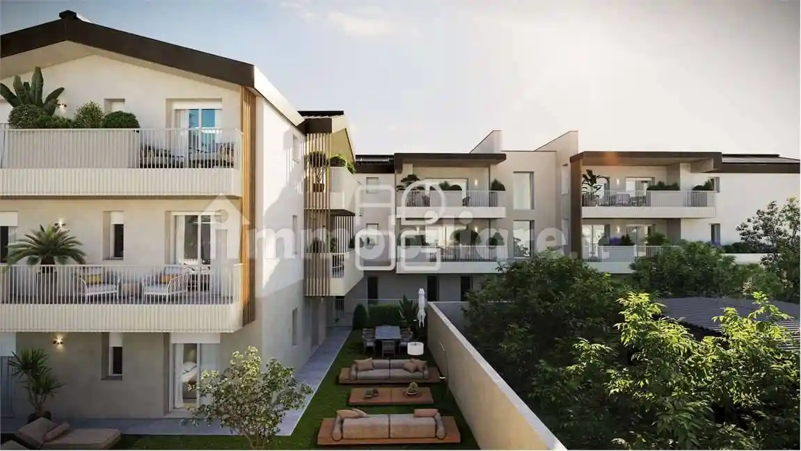 Appartamento in vendita a Desenzano del Garda
