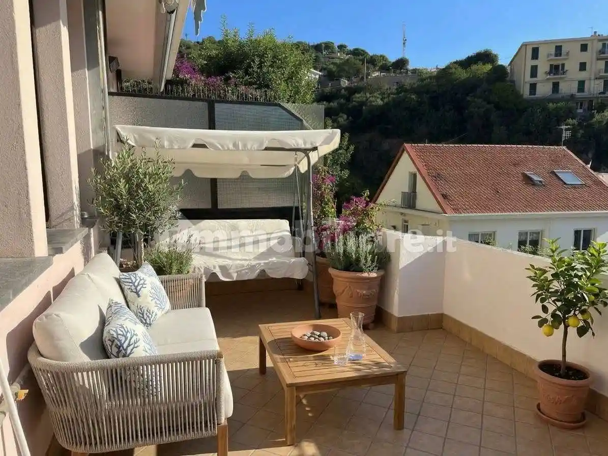 Appartamento in vendita a Alassio