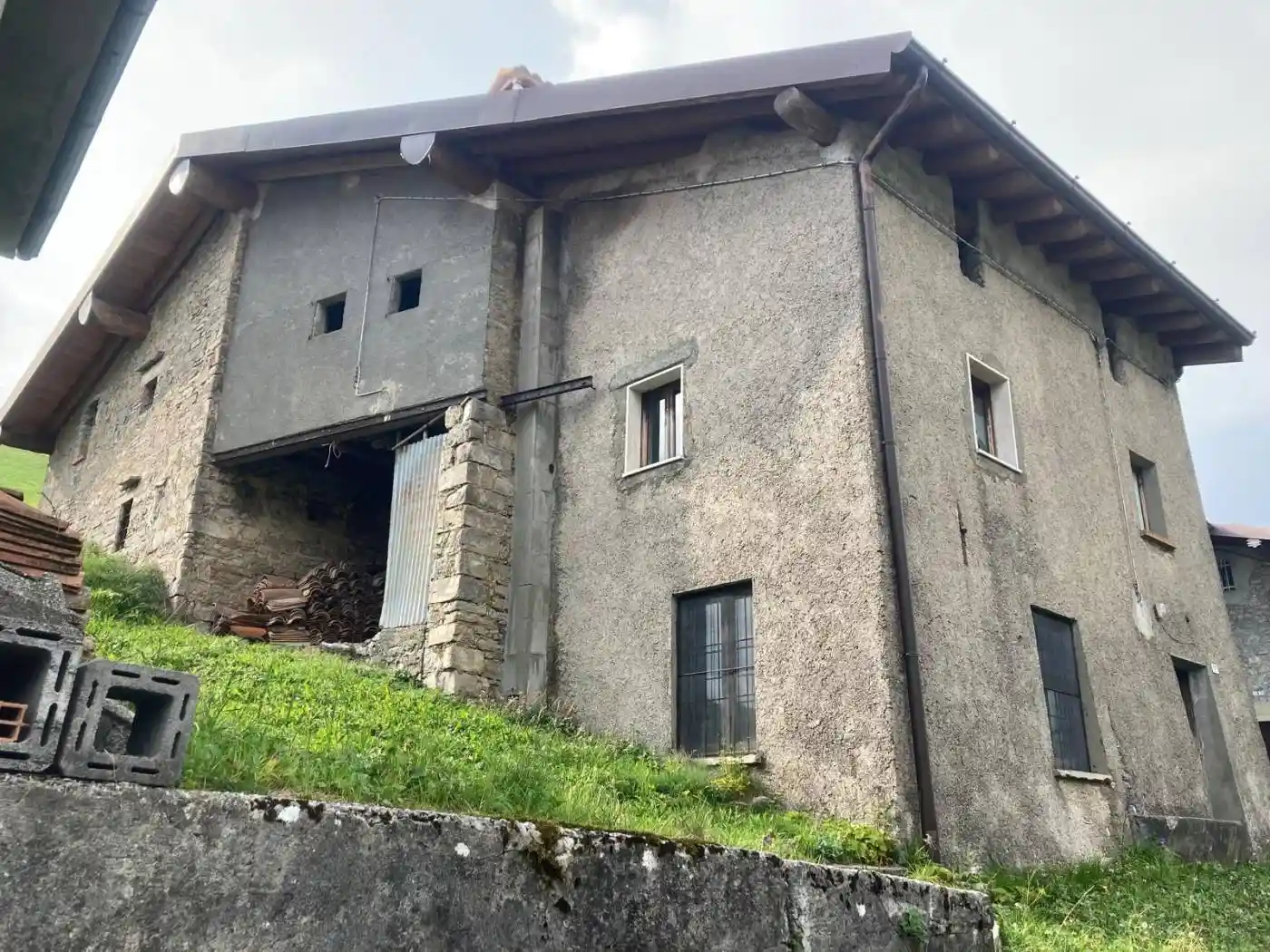 Casa indipendente in vendita a Oltre il Colle