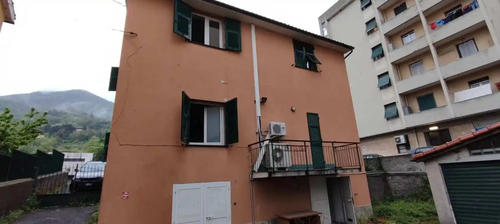 Casa indipendente in vendita a Genova