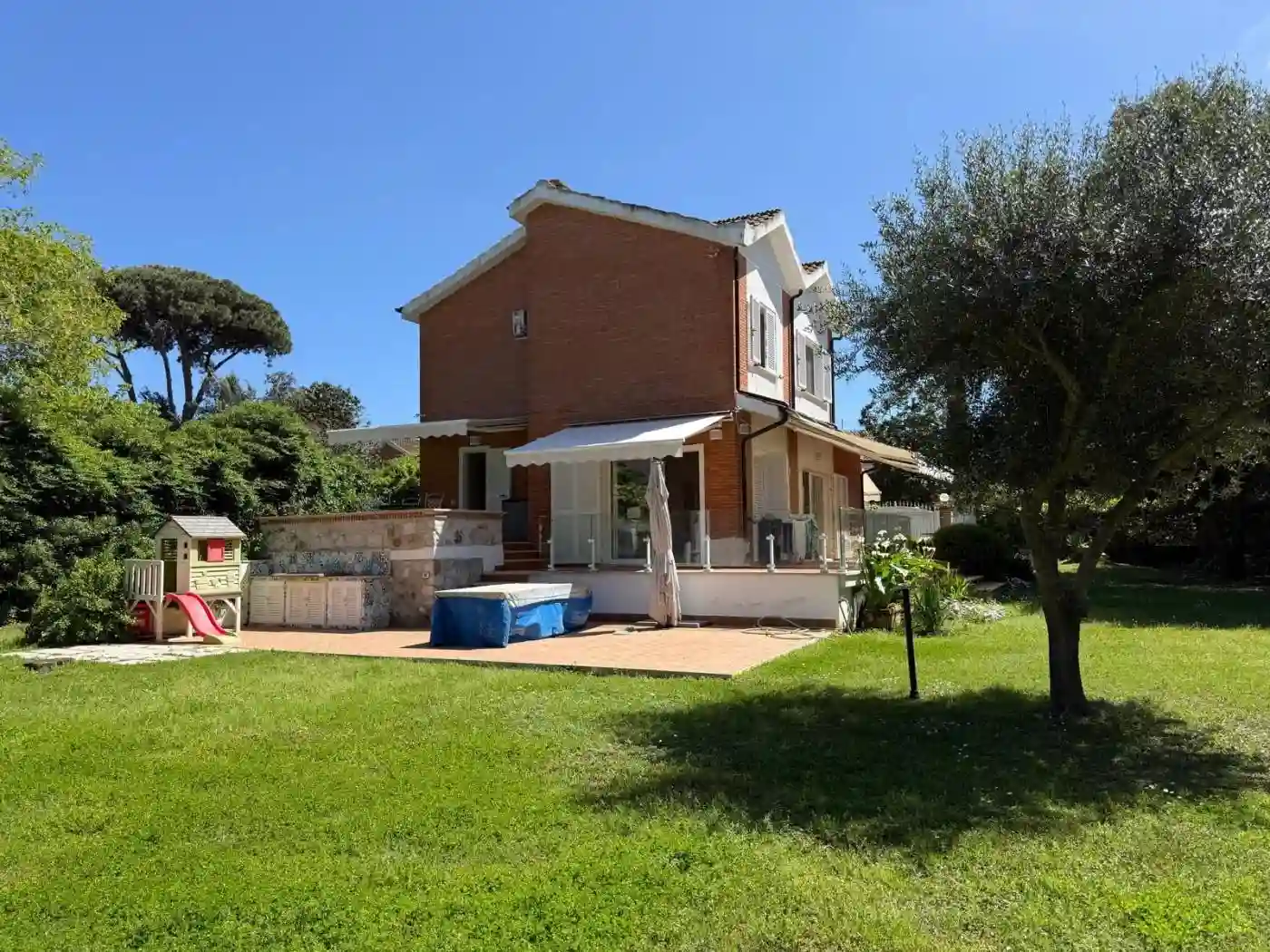 Villa - foto 2