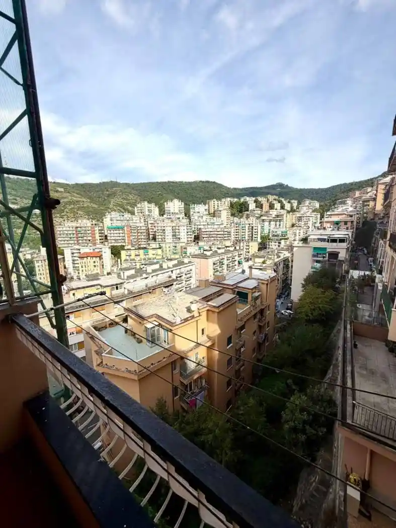 Appartamento in vendita a Genova