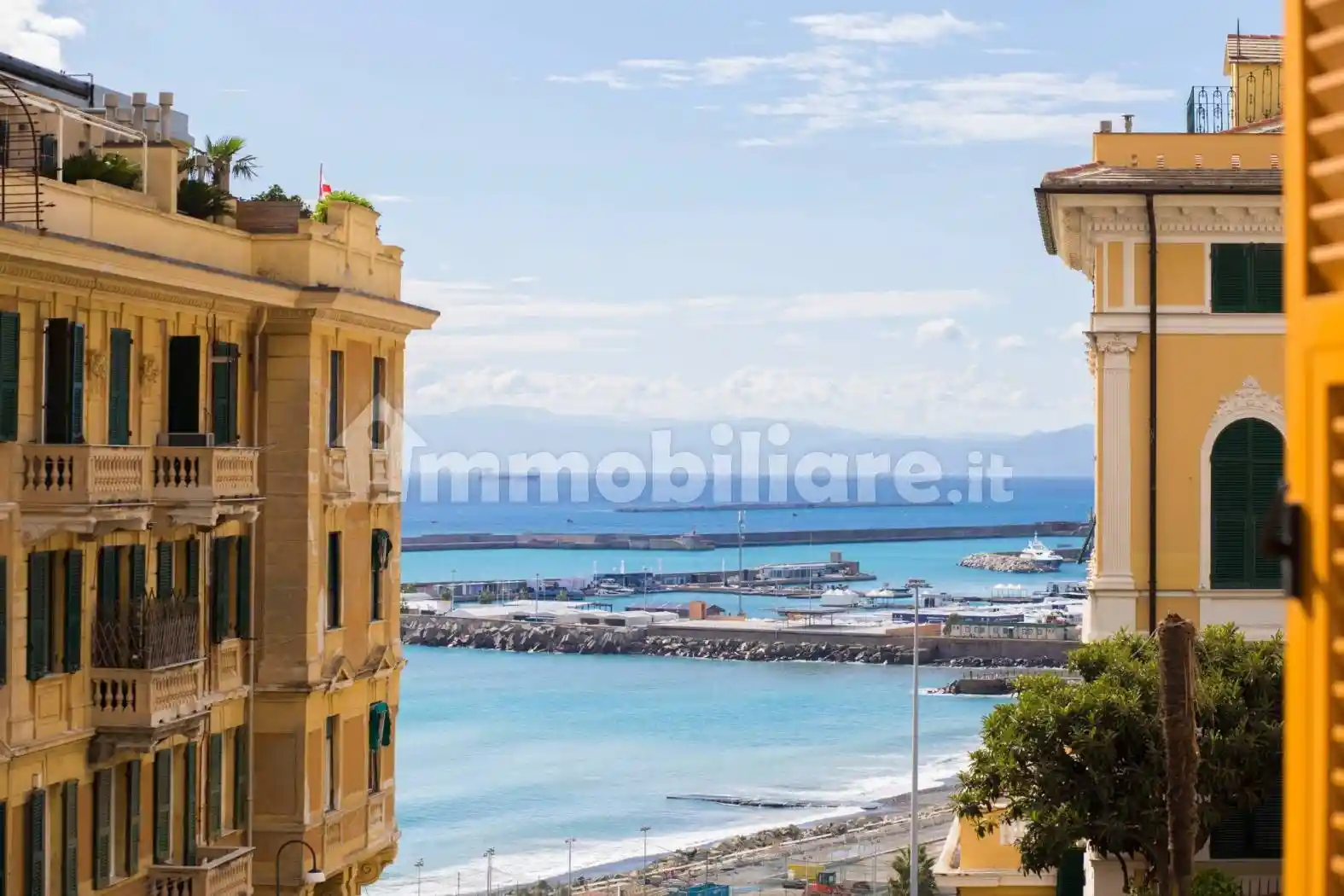 Appartamento in vendita a Genova