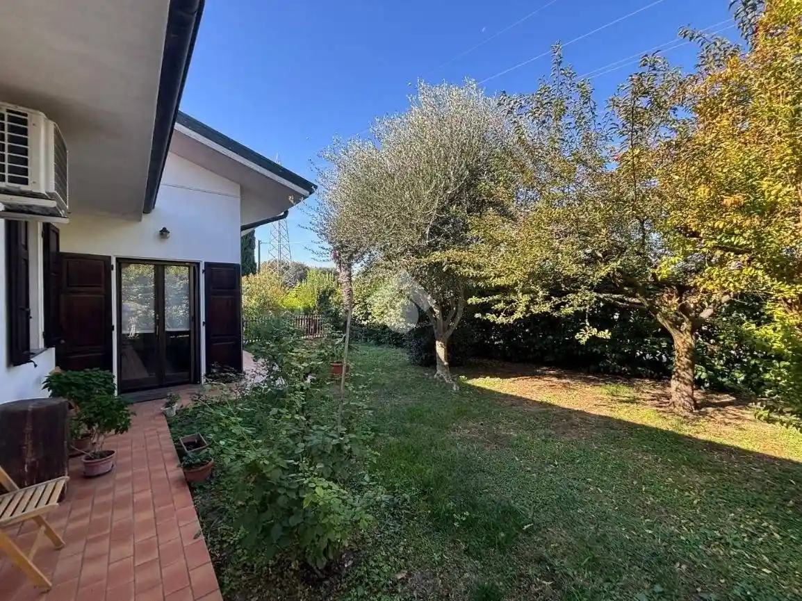 Villa in vendita a San Giorgio Bigarello