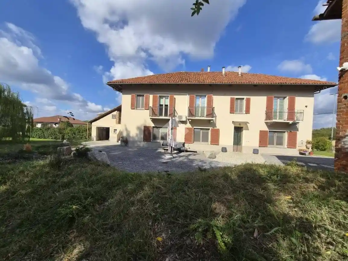 Casa indipendente in vendita a Villafranca d'Asti