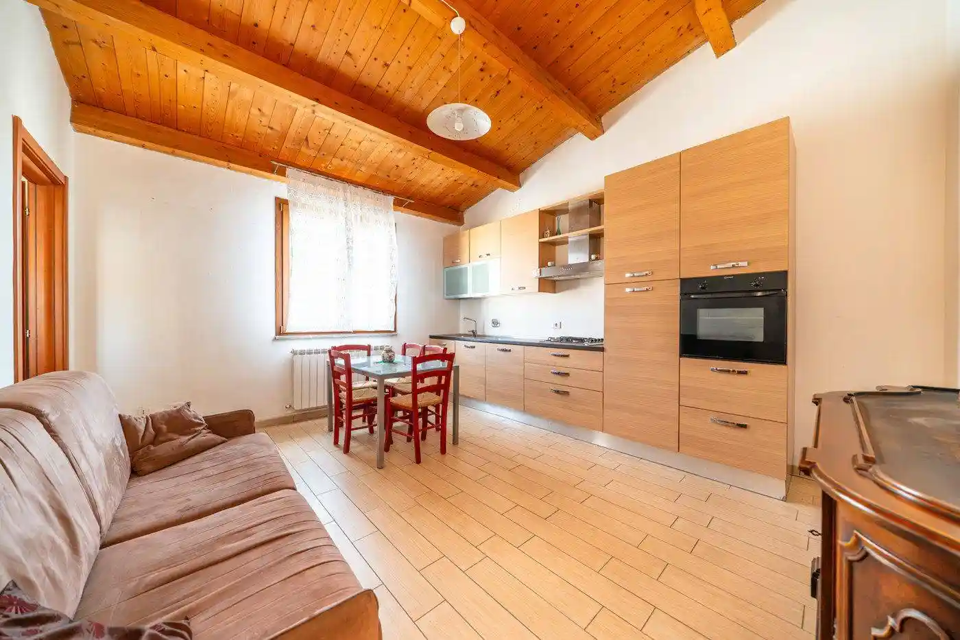 Casa indipendente in vendita a Cecina