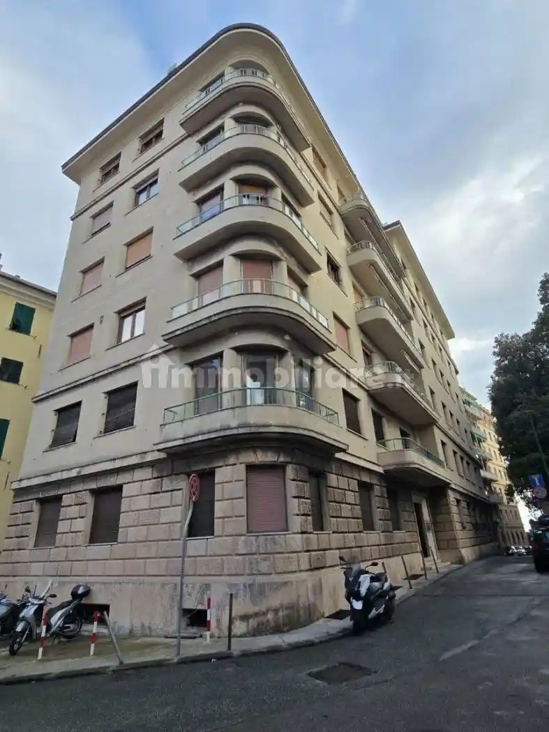 Appartamento in vendita a Genova