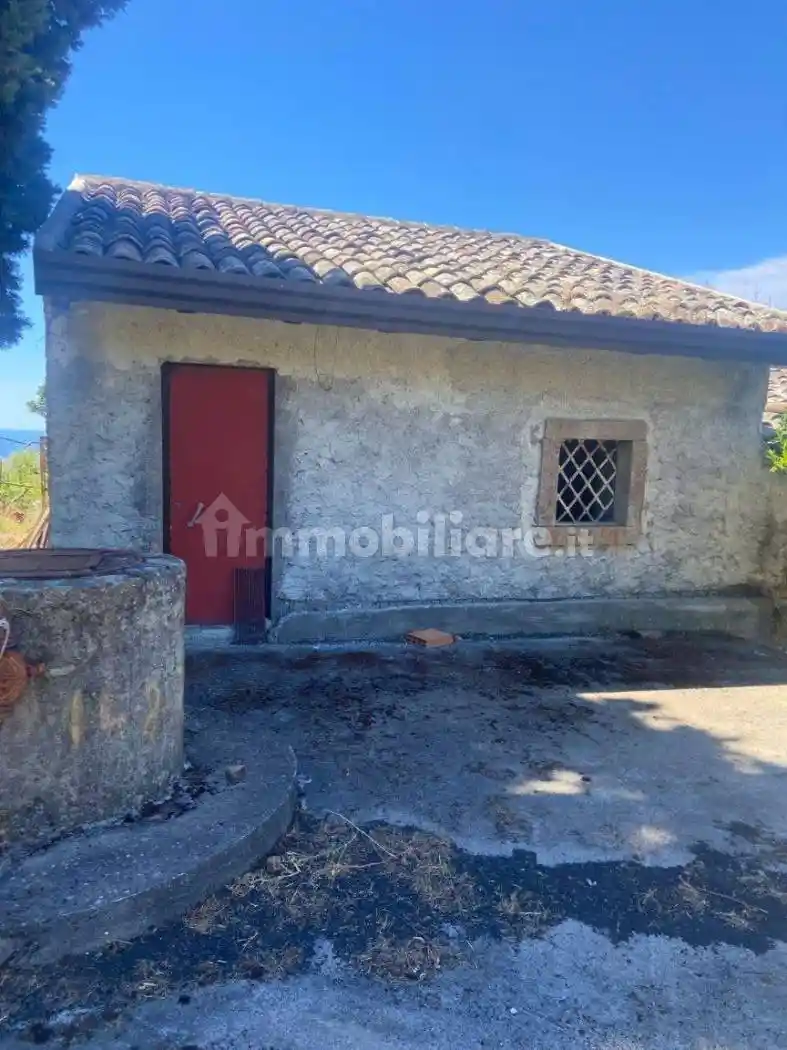 Rustico - Casale in vendita a Piedimonte Etneo