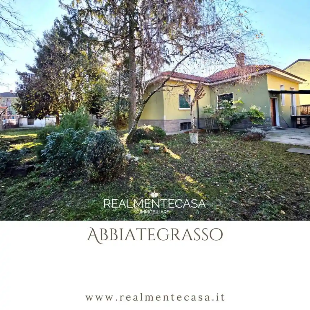 Villa in vendita a Abbiategrasso