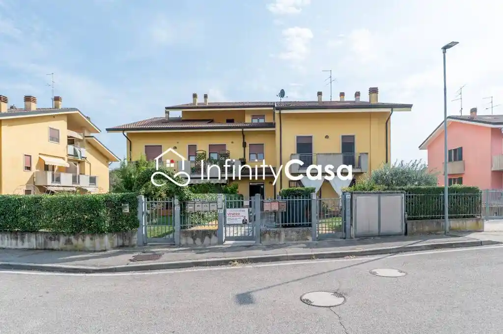 Appartamento in vendita a Sommacampagna