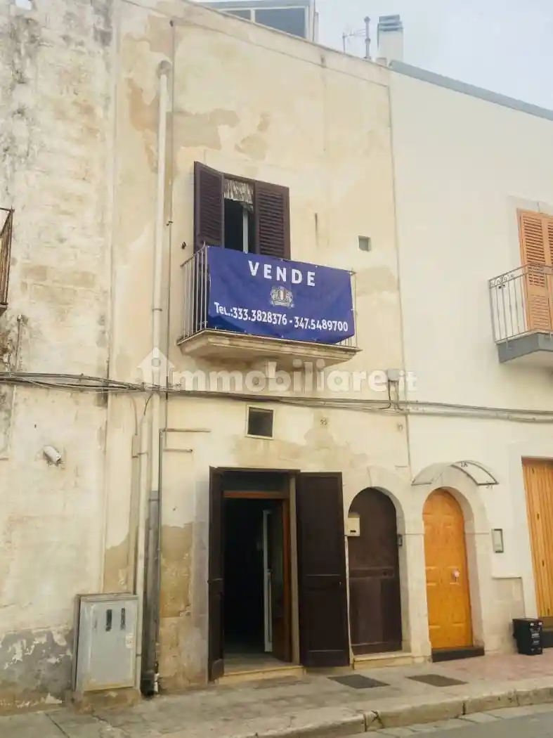 Casa indipendente in vendita a Mola di Bari