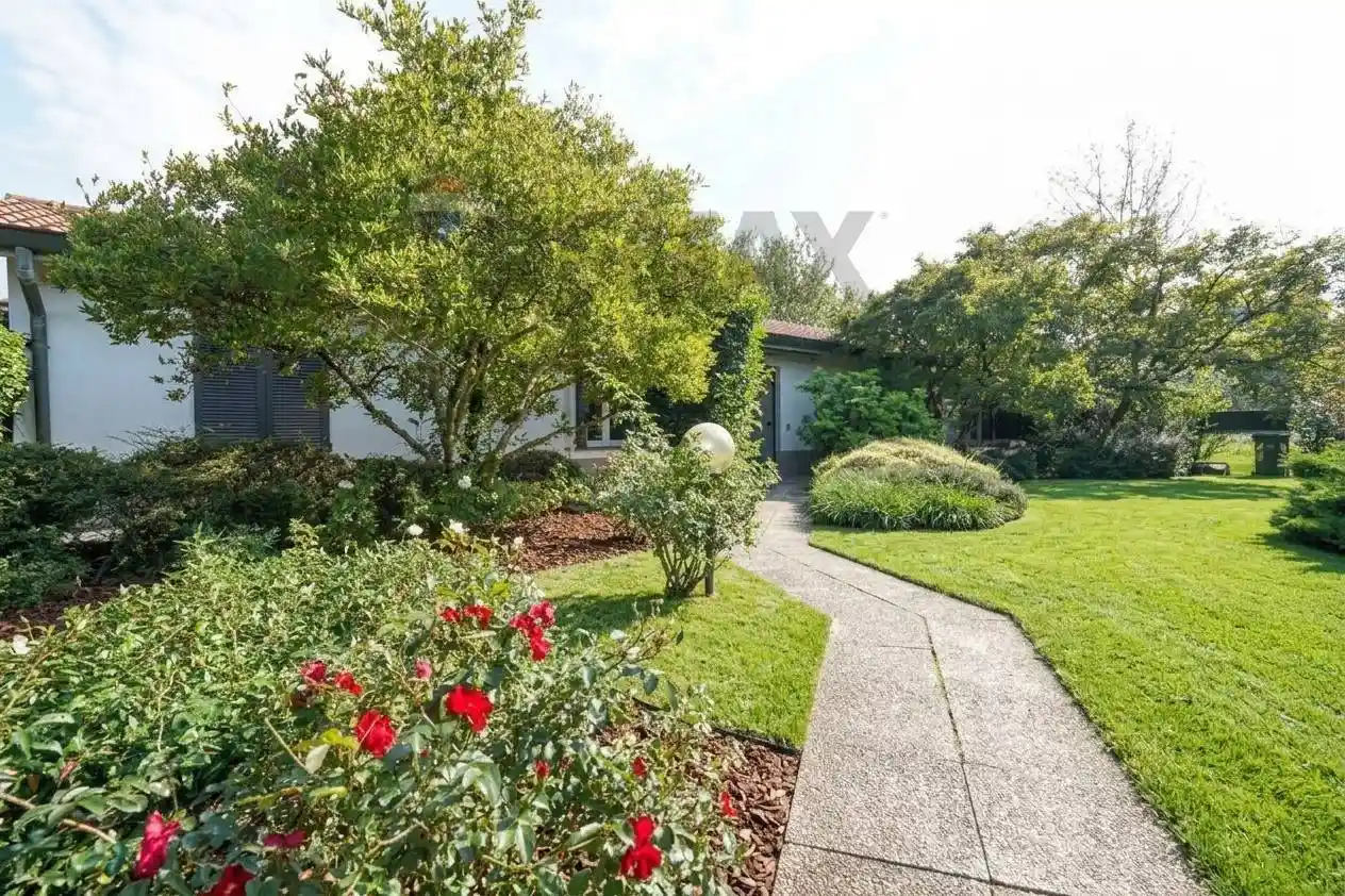 Villa in vendita a Agrate Brianza
