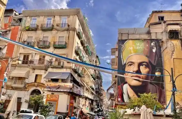 Appartamento in vendita a Napoli