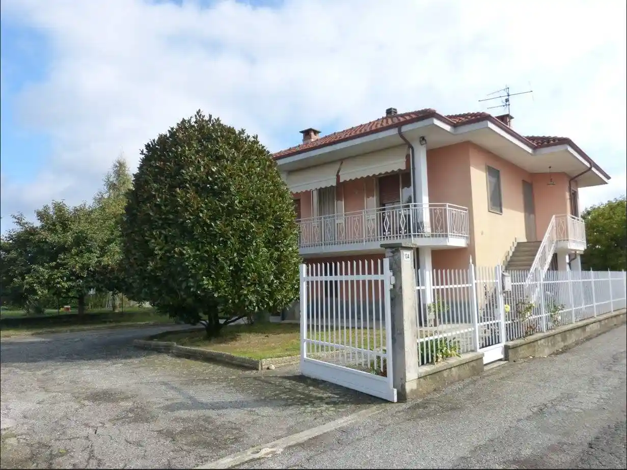 Villa in vendita a Fossano
