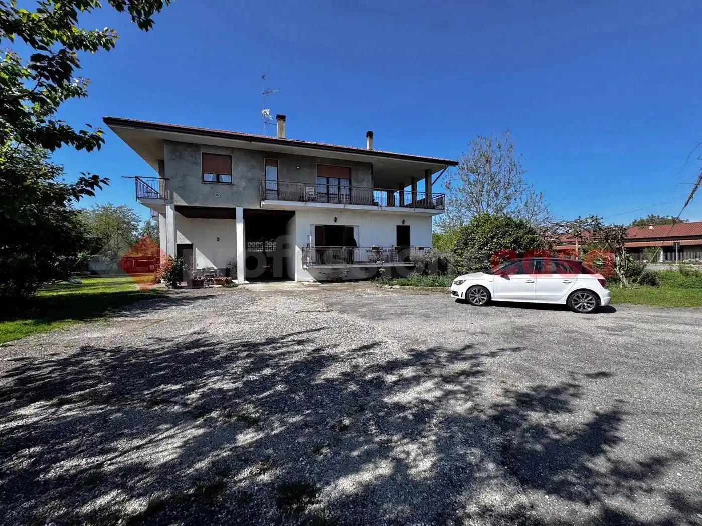 Appartamento in vendita a Oleggio Castello
