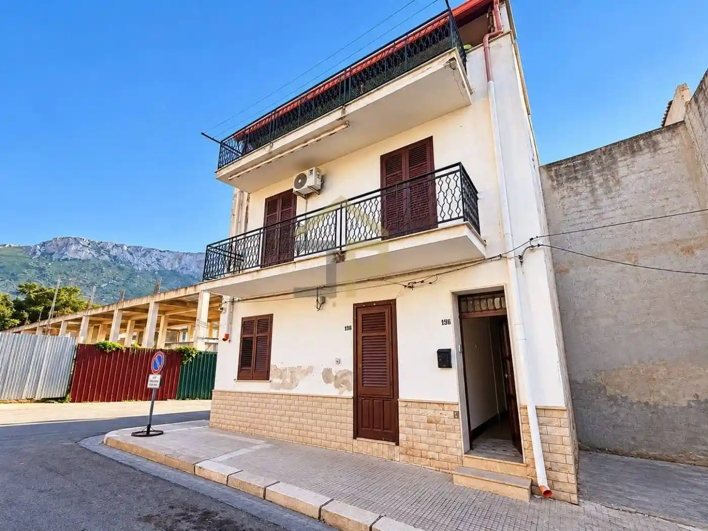 Casa indipendente in vendita a Terrasini