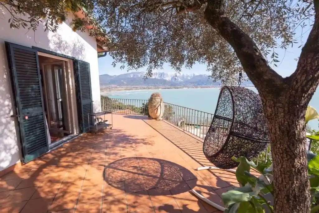 Villa in affitto a Ameglia
