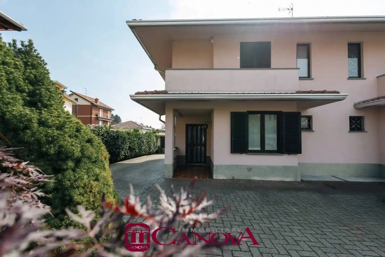 Villa in vendita a Vertemate con Minoprio