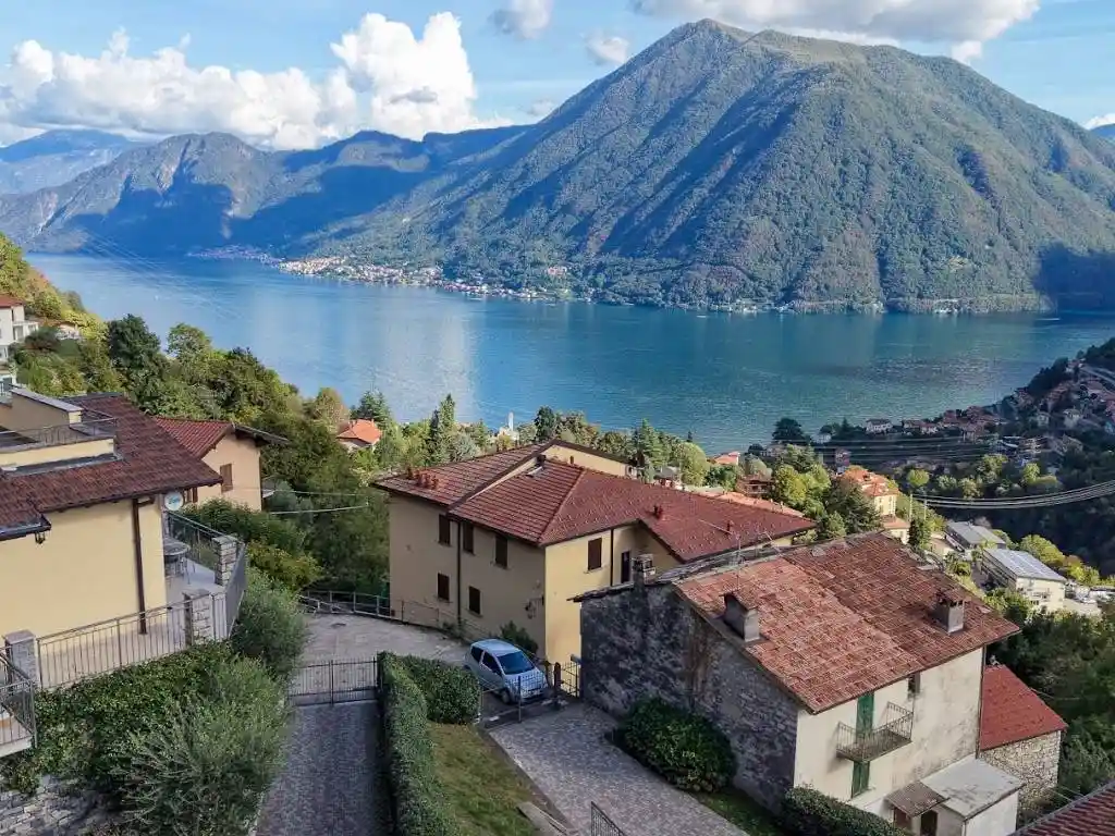 Appartamento in vendita a Argegno