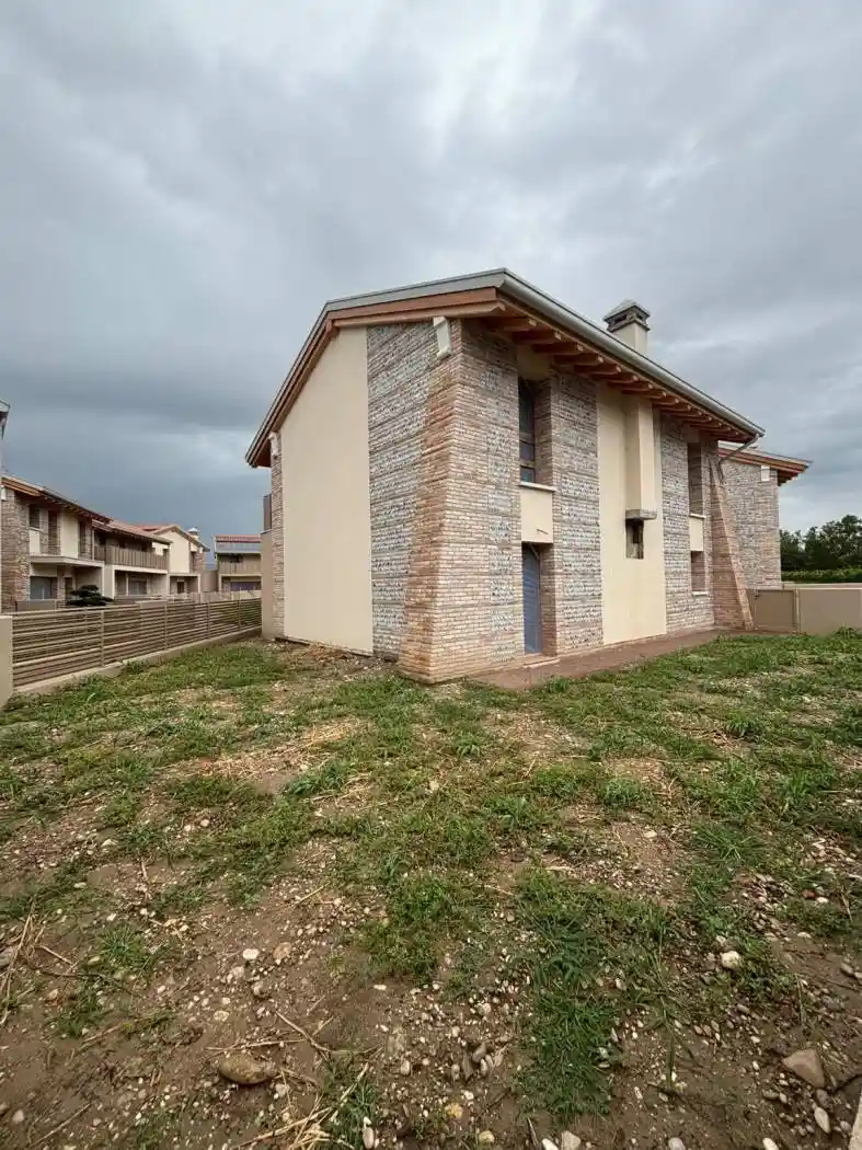 Villa in vendita a Cimadolmo
