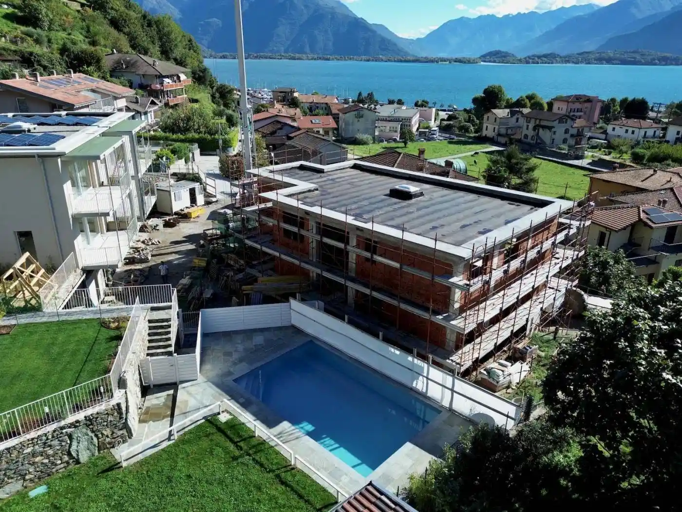 Appartamento in vendita a Domaso