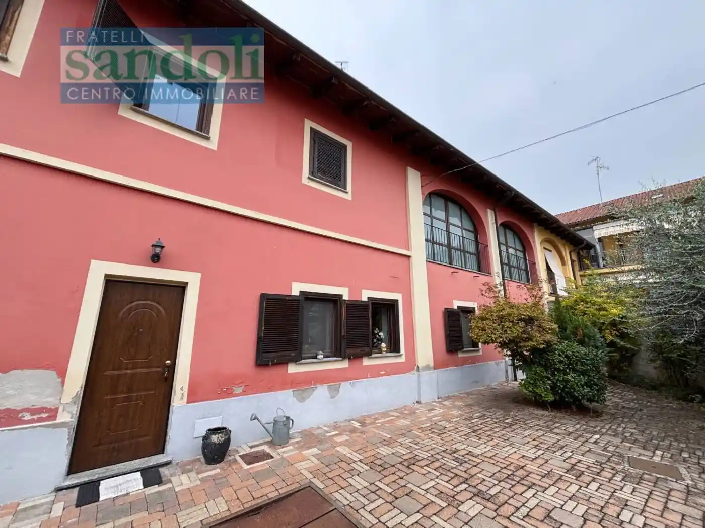 Casa indipendente in vendita a Asigliano Vercellese