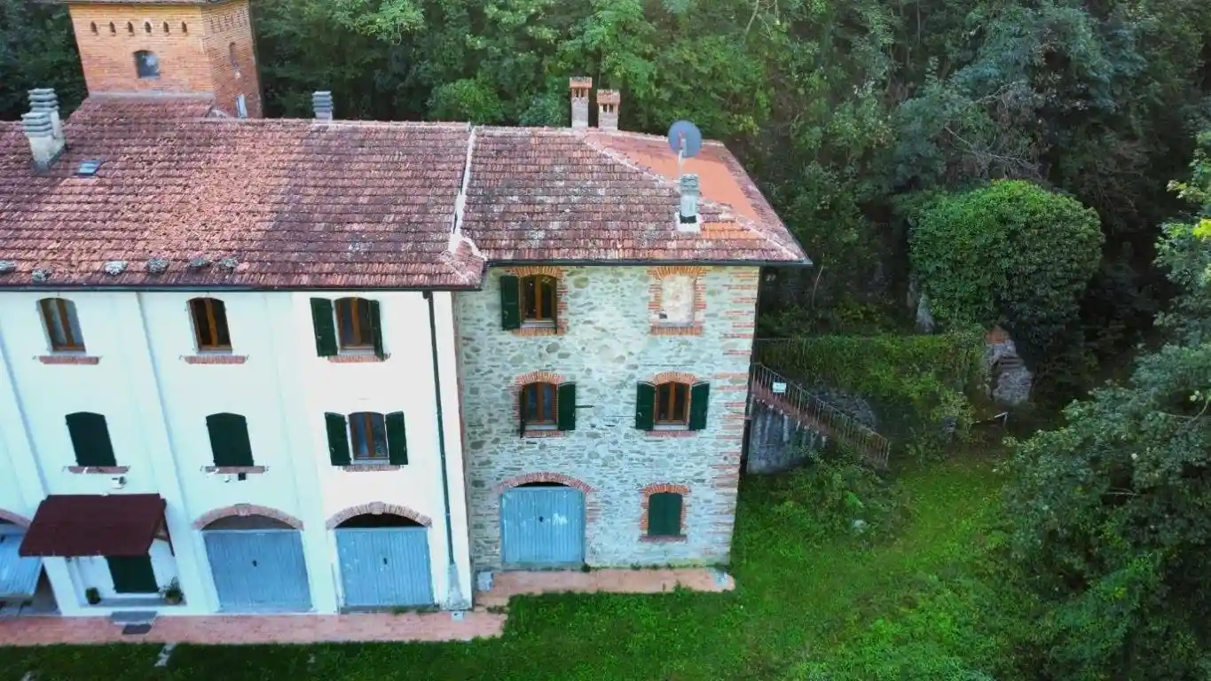 Casa indipendente in vendita a Pistoia