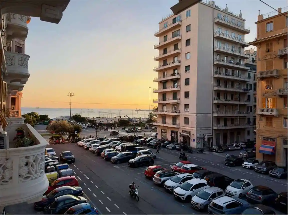 Appartamento in vendita a Genova