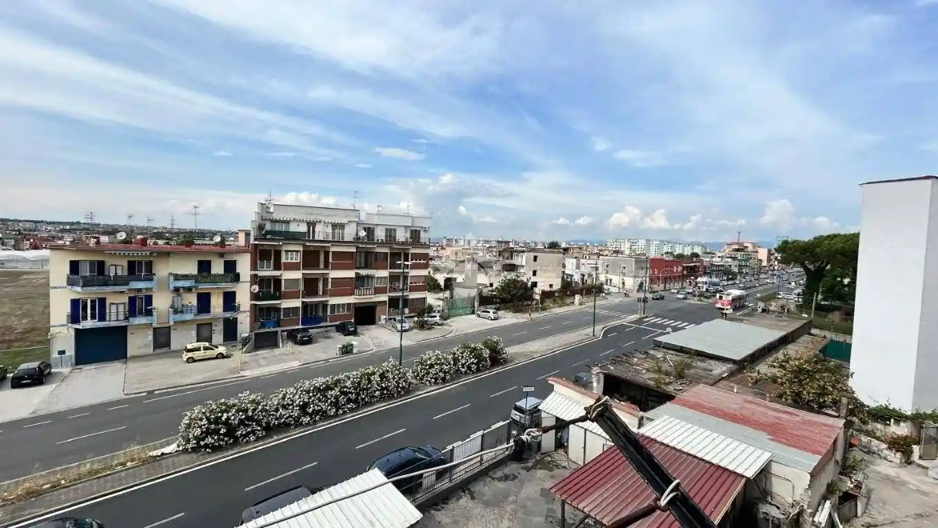 Appartamento in vendita a Napoli