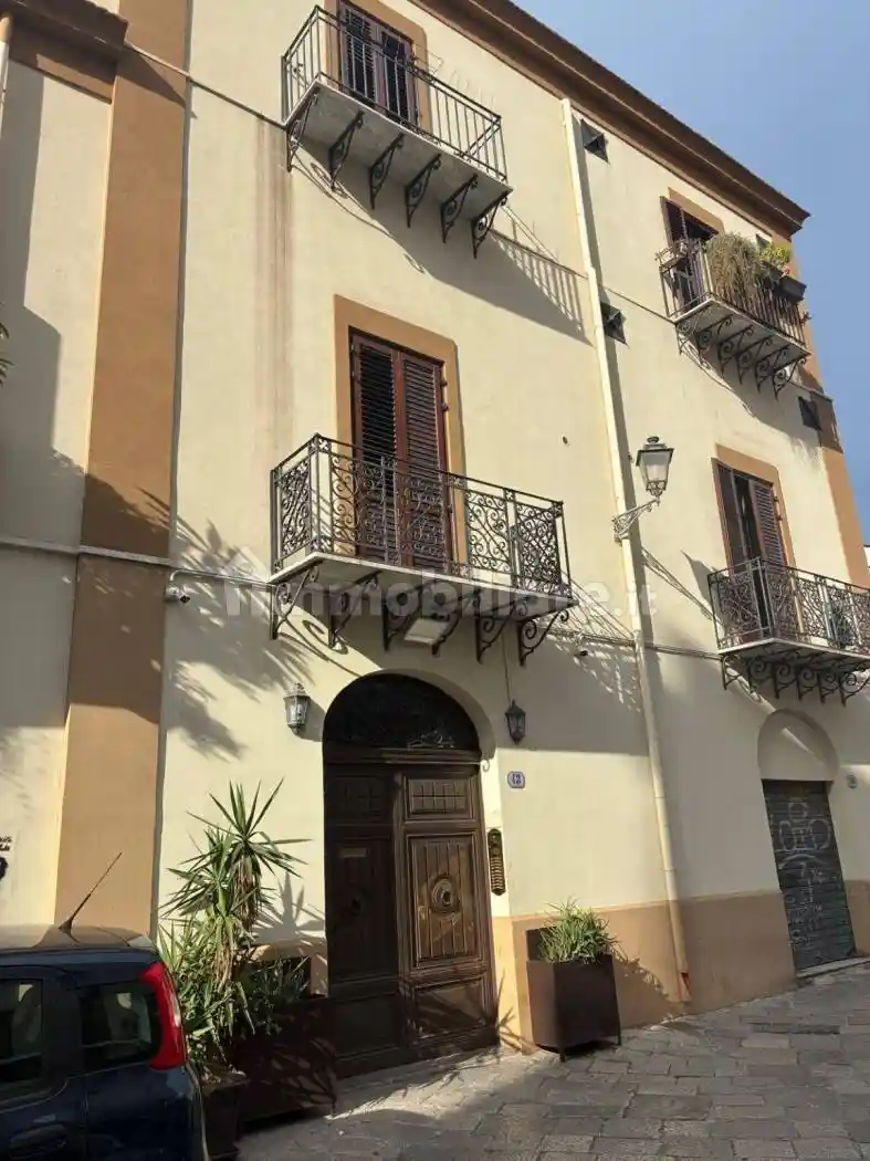 Appartamento in vendita a Palermo