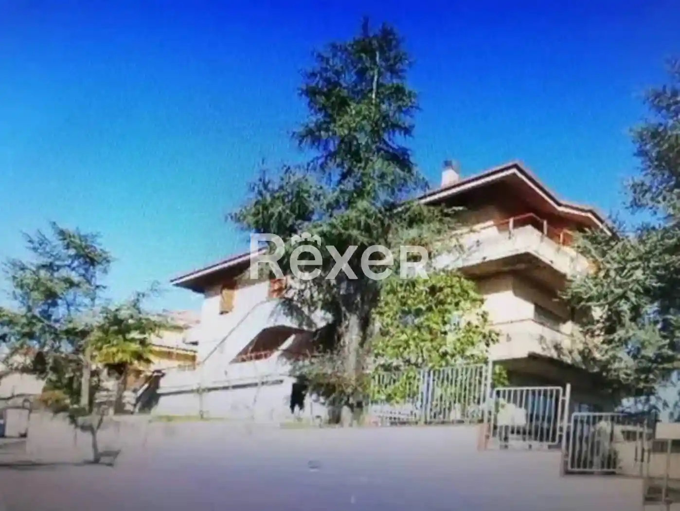 Villa in vendita a Montelupone
