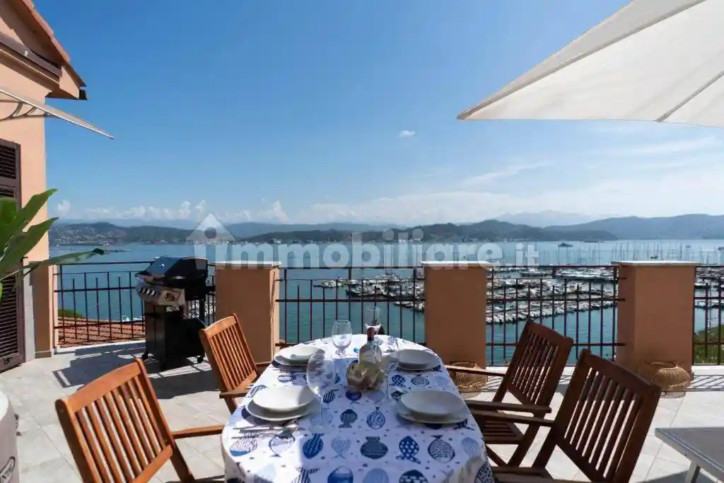 Appartamento in affitto a Portovenere