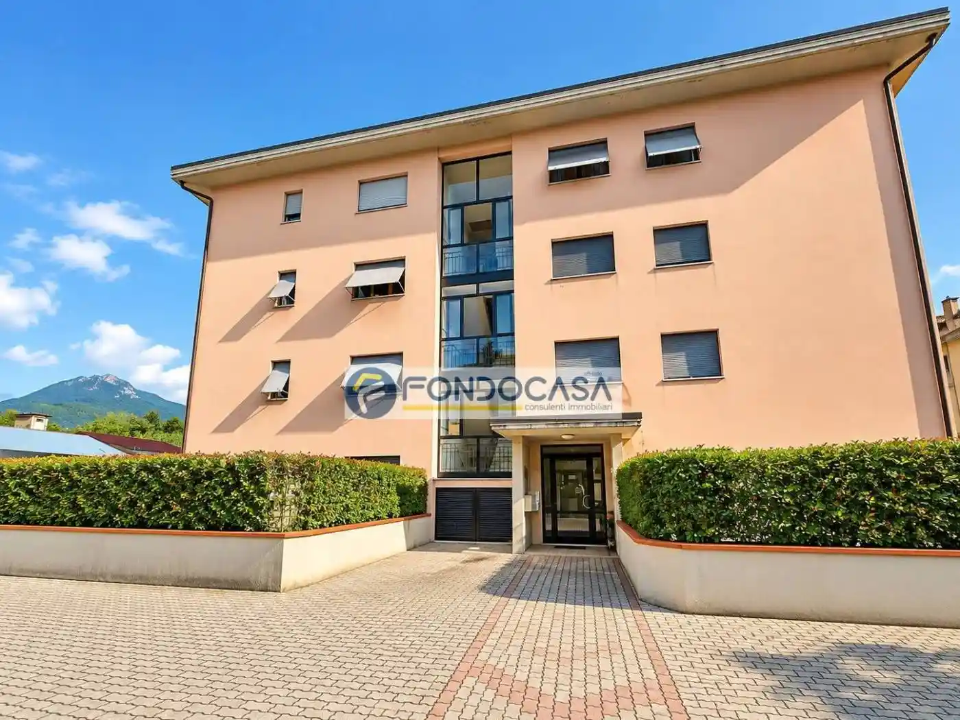 Appartamento in vendita a Carrara
