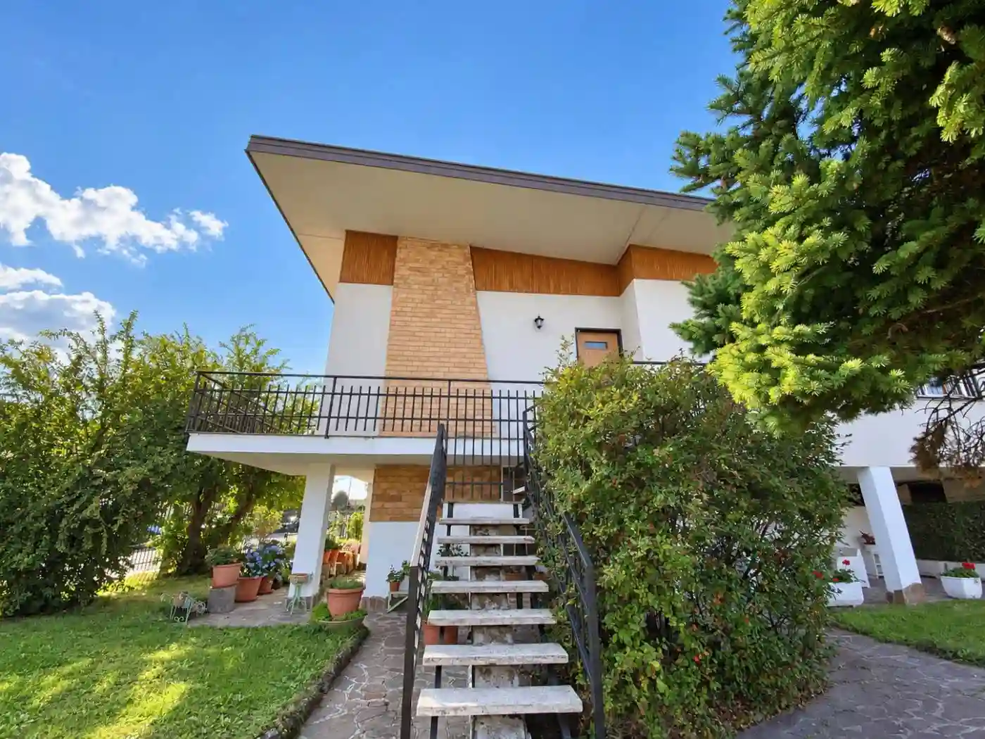 Villa - foto 2