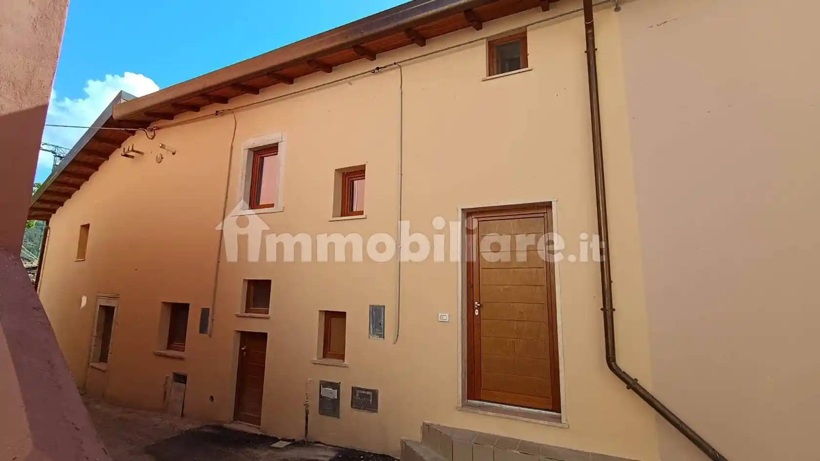 Casa indipendente in vendita a L'Aquila