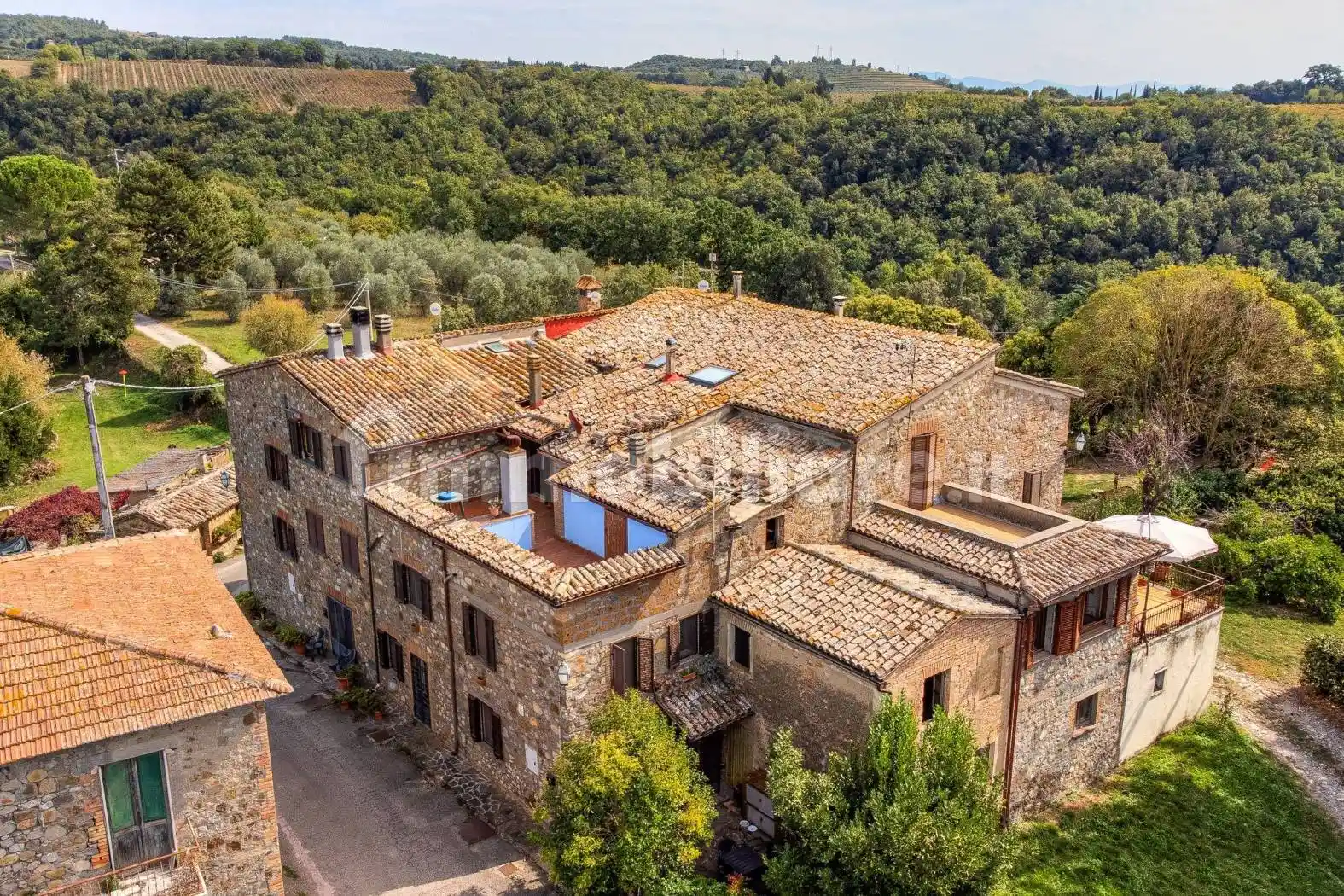 Palazzo - Edificio in vendita a Ficulle