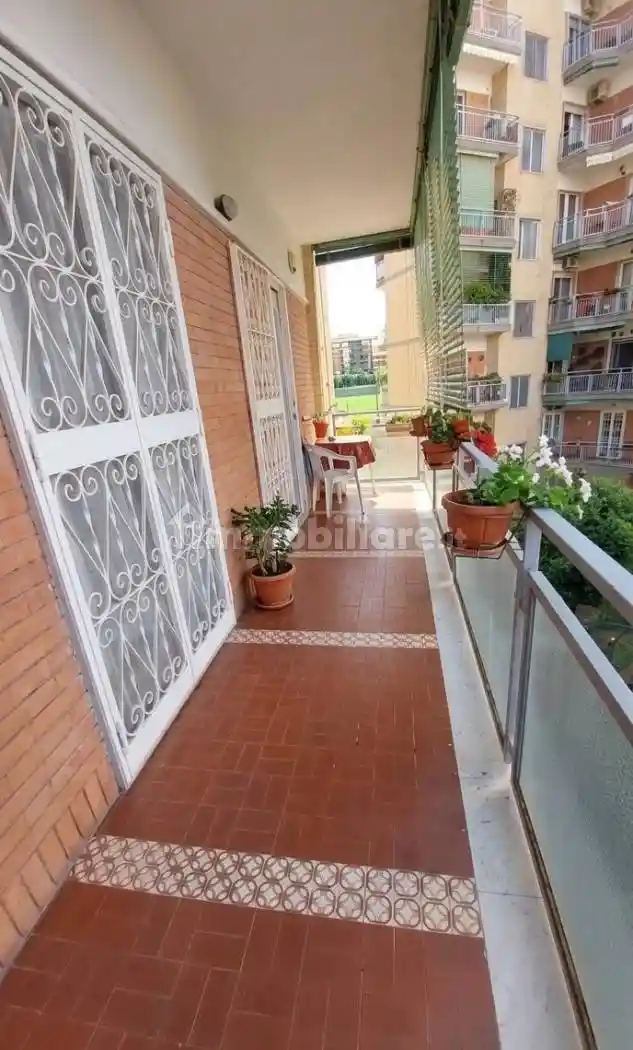 Appartamento in vendita a Napoli